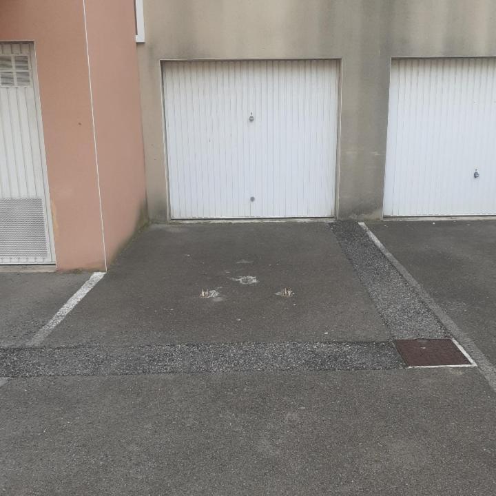 T2 Clim Avec Terrasse Et Place De Parking Privative Balaruc-les-Bains Eksteriør bilde